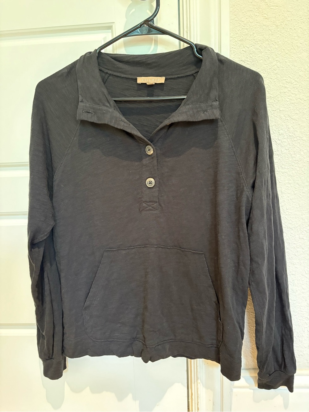 Caslon Charcoal Button-Front Pullover with Kangaroo Pocket